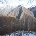E dopo circa tre quarti d’ora di discesa, ecco comparire l’alpeggio di Corte Buè, a cui su arriva con un’altra decina di minuti di cammino.