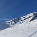 Blick zum Piz Beverin beim Aufstieg.