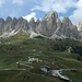 Passo Gardena mit den Cirspitzen im Hintergrund