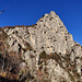 Südostwand Cima Capi, hier führen mehrere Kletterrouten durch