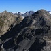Gipfelaussicht vom Barglen / Schiben (2669m) aufs Hanghorn (links; 2679m) und den Rotsandnollen (rechts; 2700m).