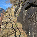 Bergweg oberhalb Pollegio: schön in die Felsen gehauen