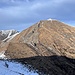 Schnee-freie Ostflanke des Madone, Gipfel in weiss