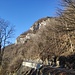 Le fasce di rocce del versante est da Vallalta
