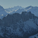 Gipfelpanorama vom Chörblispitz nach S: über den Gastlosen der Grand Combin, links Arpelihorn und -stock, rechts prominent das Sanetschhorn