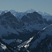 Gipfelpanorama vom Chörblispitz nach SSW: über Dent de Savigny und Dent de Ruth von rechts u.a. Mont Blanc, Aiguille Verte, Les Droites, Aiguille d'Argentière und Grand Muveran