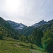 Unterhalb der Unteren Bärgündele Alpe, als ich etwas zu weit auf diesem Weg blieb.