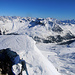 Piz Vallatscha (3021m): Gipfelaussicht nach Osten ins Val S-charl mit dem zujm Piz Sarlex (3075m) in der Bildmitte und Piz Sesvenna (3204,0m) am linken Bildrand.