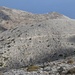 der Aufstiegsweg,ganz hinten die Schutzhütte Profitis Ilias(keine bewirtschaftete Berghütte wie in den Alpen)