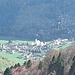 Vue plongeante sur le village de Mittlach .