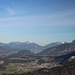 hinten die Chiemgauer Alpen