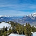 Blick vom Chimmispitz ins grünende Rheintal