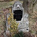 Louchov, Friedhof, Grabmal