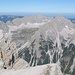Wörner und Hochkarspitze erheben sich jenseits des Karwendeltales.