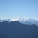 Herangezoomt: die Zillertaler Berge im Gebiet des Hintertuxer Gletscher, dominierend der Olperer.