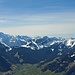 Die Fernsicht reicht hinterm Mattstock bis in das Berner Oberland.