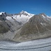 herrlich auch der Blick über den Aletschgletscher ins Tal des Mittelaletschgletschers mit dem dominierenden Aletschhorn