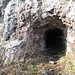 Nella zona delle cosiddette miniere; questa è la prima delle tre brevi gallerie (circa 30 m) fatte probabilmente per verificare la presenza di filoni di minerale.