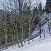 Durch und und entlang der Lawinenverbauungen