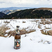 Ein Bier aus dem Nordschwarzwald auf Wanderschaft im Südschwarzwald: Stefan kühlt seine Rückwegs-Verpflegung nochmal kurz runter.
Foto: Stefan