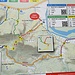 Übersichtskarte des Massivs<br />Unsere Tour verlief auf dem roten Weg, dann auf dem grünen in die Senke zwischen P. 362 und P. 370. Dann querten wir nahe dem P. 362 auf dem gestrichelten Pfad bis zum blauen Weg und folgten diesem bis zum "V".<br />Dort nahmen wir den grün gestrichelten Pfad bis zum zweiten "V".<br />Meine Damen nahmen dann den grünen Weg bis zum Parkplatz D, während ich noch einmal auf dem gestrichelten Pfad bis oberhalb der Nummer 13 querte und den roten Weg zurück zum Parkplatz ging.