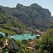 Blick auf Amalfi, welches unmittelbar nach der Talkurve erscheinen wird...