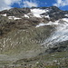 Gletscherzunge des Fanellgletschers mit Blick auf die nun kommende Aufstiegsroute zur Chilchalplücke. Hinten das Chilchalphorn.