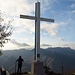 La grande croce sulla cima del Monte Corno.
