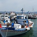 kleine Fischerboote "dümpeln" im Hafen...