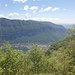 die Monte Generoso-Bahn schlängelt sich durch den Wald hinauf oberhalb Capolago