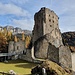 Ciastel da Andrać – dt: Schloss Buchenstein – ital: Castello di Andraz
Teifster Punkt der heutigen Tour. Jetzt geht es wieder aufwärts.