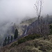 Wasserfall unterhalb Erdis, knapp unter der Nebelgrenze
