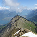 Gipfelblick über Leissig- und Därliggrat zum Ausgangspunk Interlaken