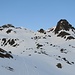 Zoomaufnahme von der Grialetschhütte zur Aufstiegsroute Richtung Piz Grialetsch