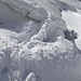 Schneebrücke über den Bergschrund