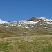 Das heutige Gipfelziel Monte Mater zeigt sich hinten links.
