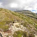 <b>Alla quota di 2260 m seguo un evidente crinale erboso che sale in direzione NW, fino a sboccare nella Val Cadlimo. </b>