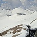 Blick in nordwestliche Richtung zu Bergen auf der Westseite des Rhonegletschers