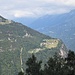 Sull’altro lato della valle, di fronde ad Olmo, i bei nuclei di Dalòo e Lagunc, meta di precedenti escursioni e, oltre, il solco della Val Bregaglia.