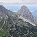 Geiselstein rechts und Gumpenkarspitze links, dazwischen der von vorhin noch bekannte Sattel 