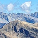 <b>La dorsale che collega il Monte Zucchero (2735 m) al Rasiva (2684 m).</b>