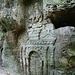 Skalní reliéf sv. Václav<br />Vojtěch Kopic (1909-1978) brachte im nahegelegenen Felsental eine Vielzahl von Reliefs an, die sich motivlich auf die tschechische Geschichte beziehen. Heute stehen insgesamt 17 Motive mit 52 Einzelelementen unter Denkmalschutz.