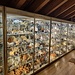 Einblick in die grosse Mineraliensammlung mit Mineralien aus aller Welt (Fundaziun Ernst Sury)