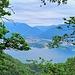 Ausblick vom Dschungelpfad auf den Lago Maggiore und Locarno.