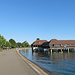 Zuerst fahre ich mit dem Bike am See entlang zum Bahnhof Rorschach, im Bild die Rorschacher Badehütte