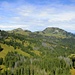 Liebliche Landschaft: Chli und Gross Aubrig vom Gipfel des Chli Mutzenstein gesehen