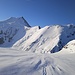 Rückblick; ich folge einer Schneeschuhspur.