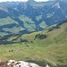 Tiefblick auf die Steris-Alpe