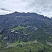 Blick hoch Richtung Klettersteig