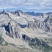 <b>Forcella (2847 m), Gross Muttenhorn (3099 m), Westlicher Gerenpass (2695 m), Poncione di Maniò, Cima 2837 m.</b>